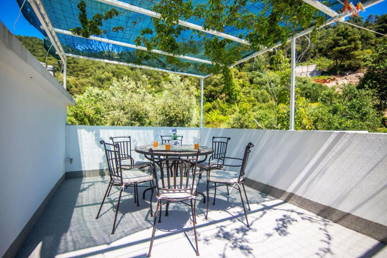 Apartments Robinzon Petar Gdinj ภายนอก รูปภาพ
