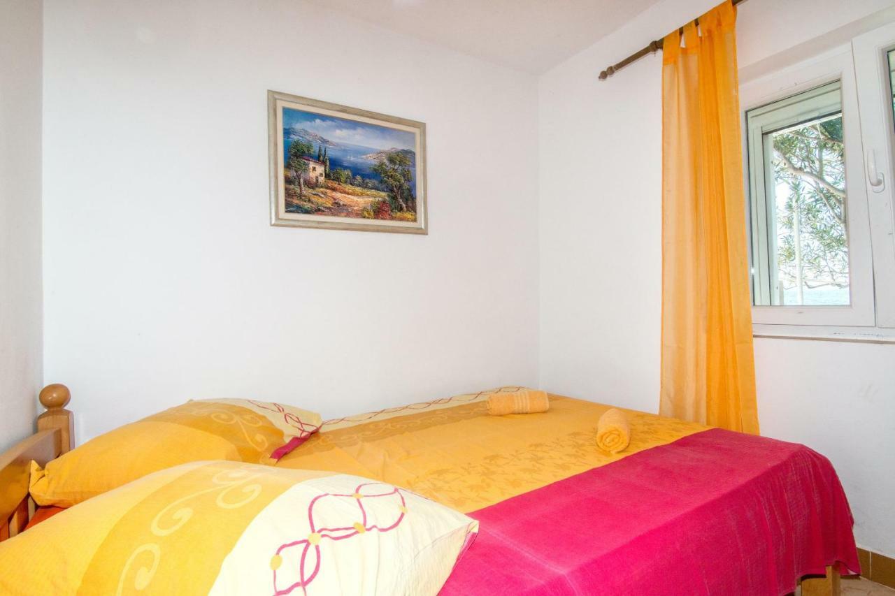Apartments Robinzon Petar Gdinj ภายนอก รูปภาพ
